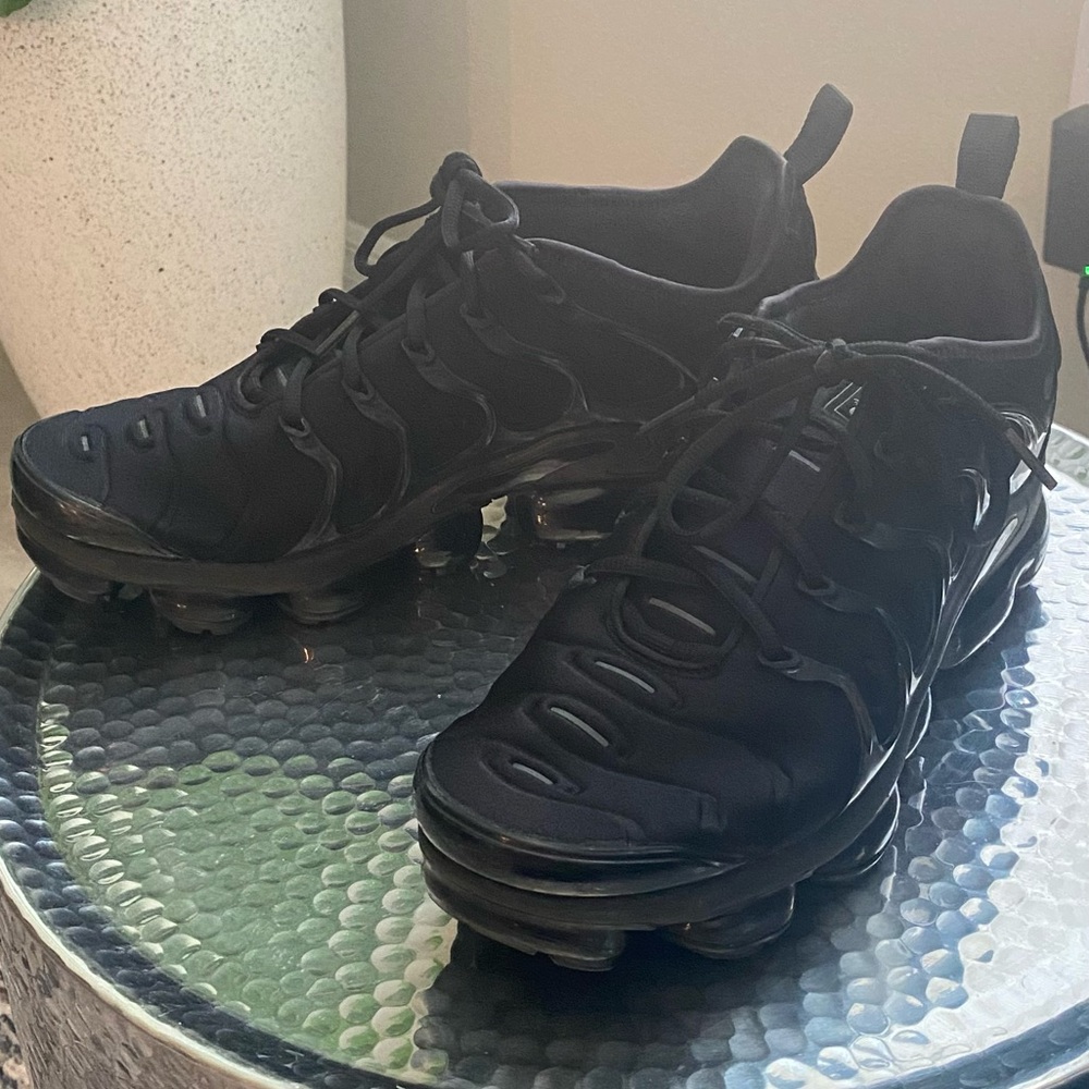 Nike Mens Air Vapormax Plus 924453-004 Black Running Sneaker Shoes Size 11 USED